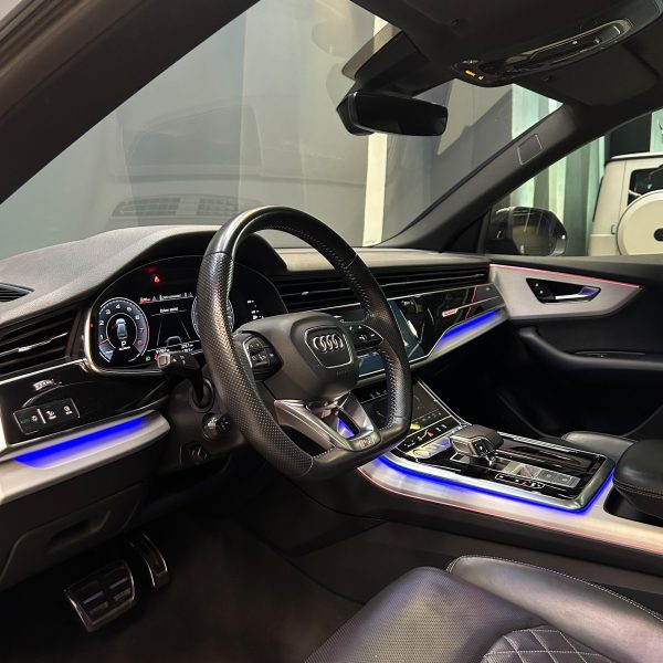Audi Q8 S-Line, 2020 - Image 9