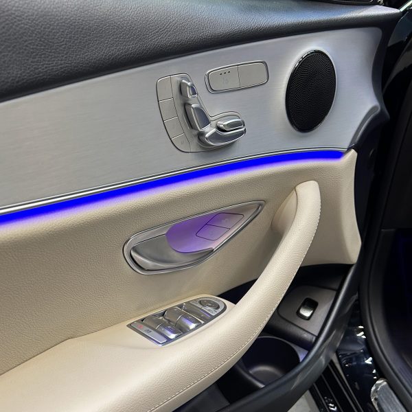 MERCEDES- BENZ E200 - Image 10