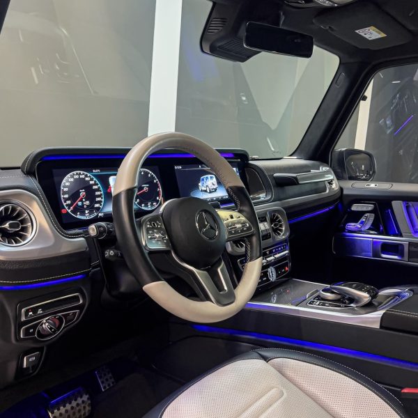 Mercedes Benz G500 - Image 8