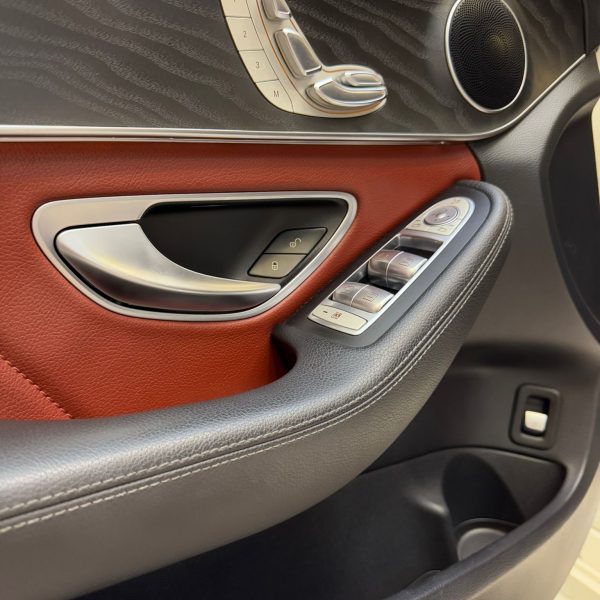 MERCEDES- BENZ 2015 - Image 9