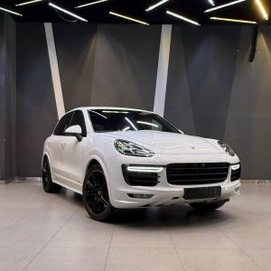 Porsche Cayenne GTS 2016