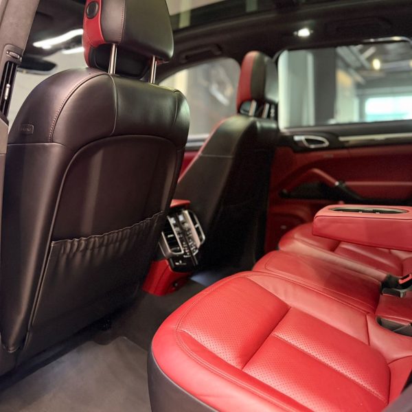 Porsche Cayenne GTS 2016 - Image 10