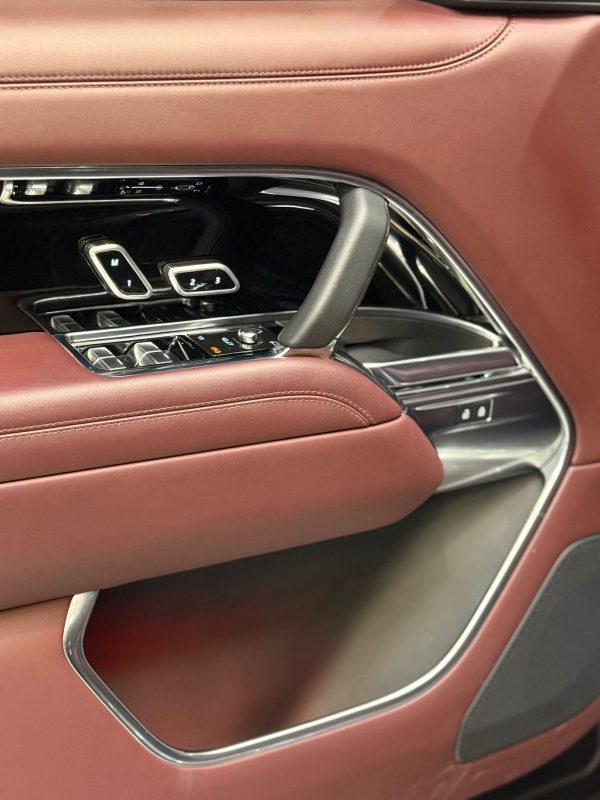 Range Rover Vouge HSE P530 - Image 10