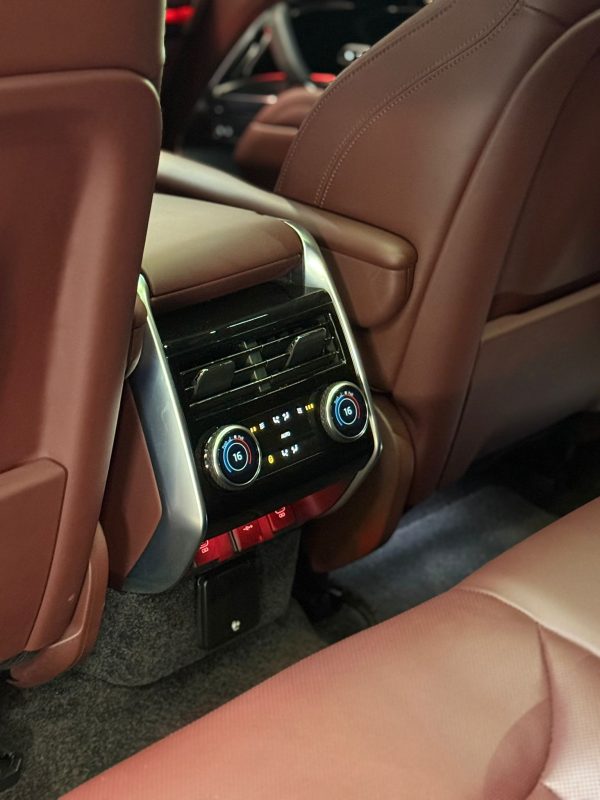 Range Rover Vouge HSE P530 - Image 9