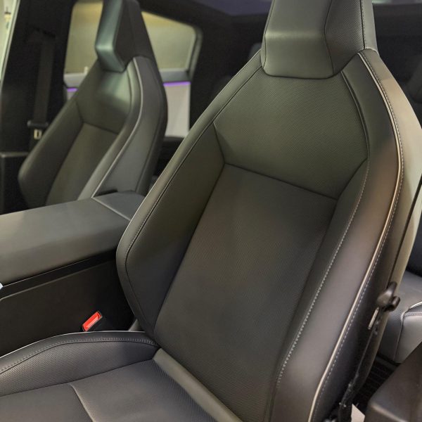 TESLA Cybertruck Series 2024 - Image 6