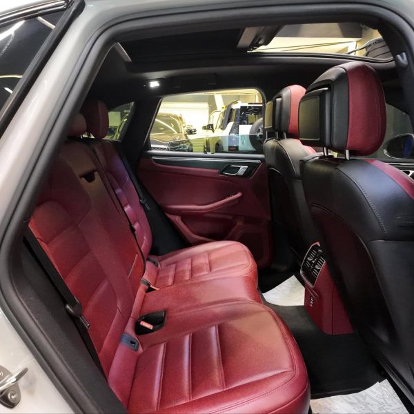 Porsche Macan T, 2023 - Image 5