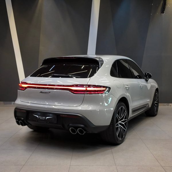 Porsche Macan T, 2023 - Image 2
