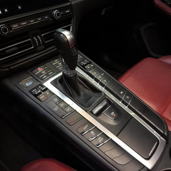 Porsche Macan, 2019 - Image 9