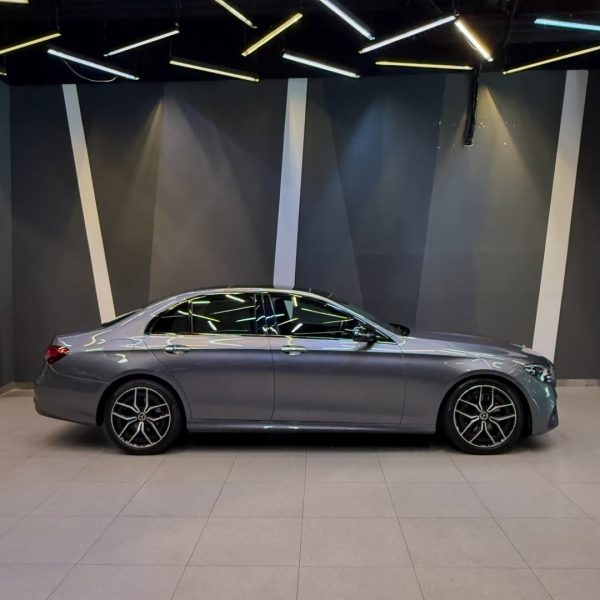 Mercedes E200, 2021 - Image 2