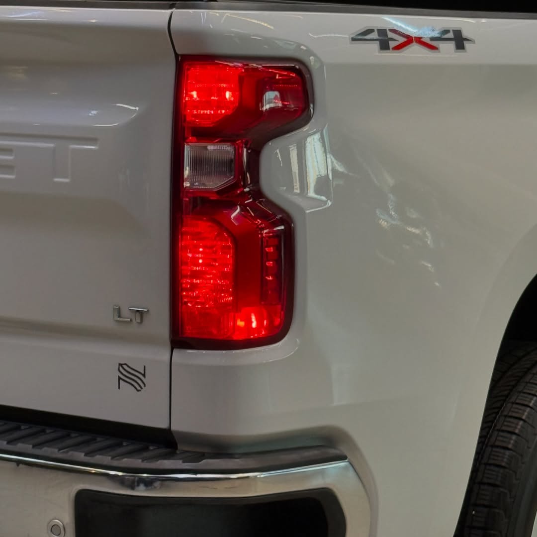 Chevrolet Silverado LT V8, 2019 - Image 2