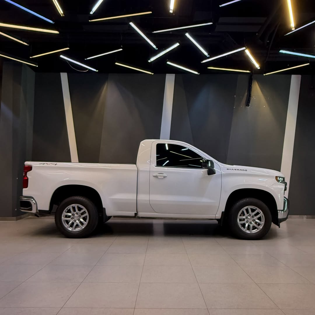 Chevrolet Silverado LT V8, 2019 - Image 4