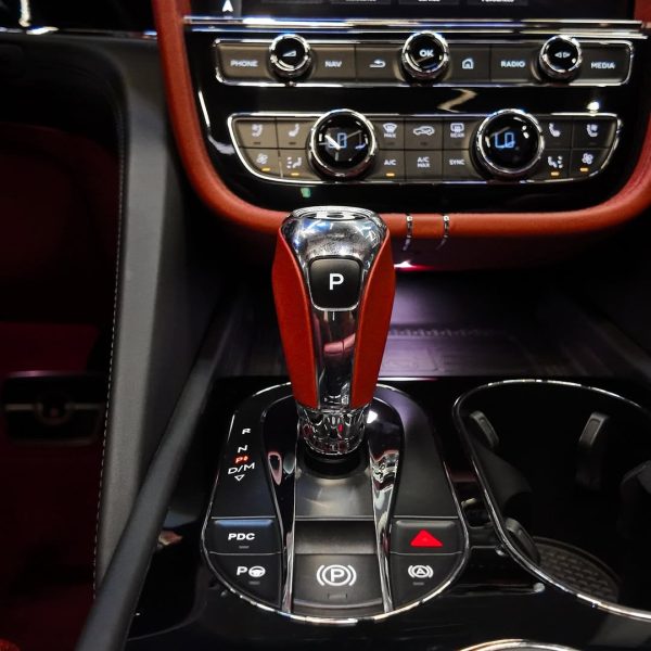 Bentley Bentayga, 2022 - Image 7