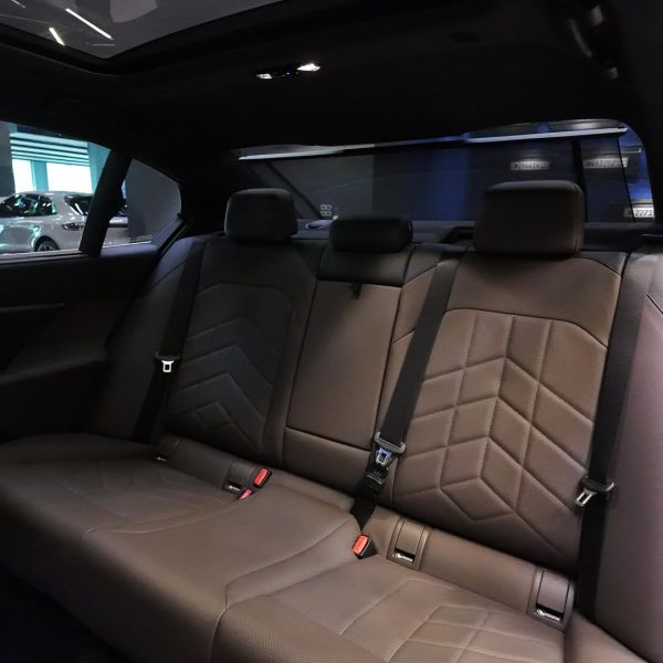 BMW 520, 2024 - Image 9