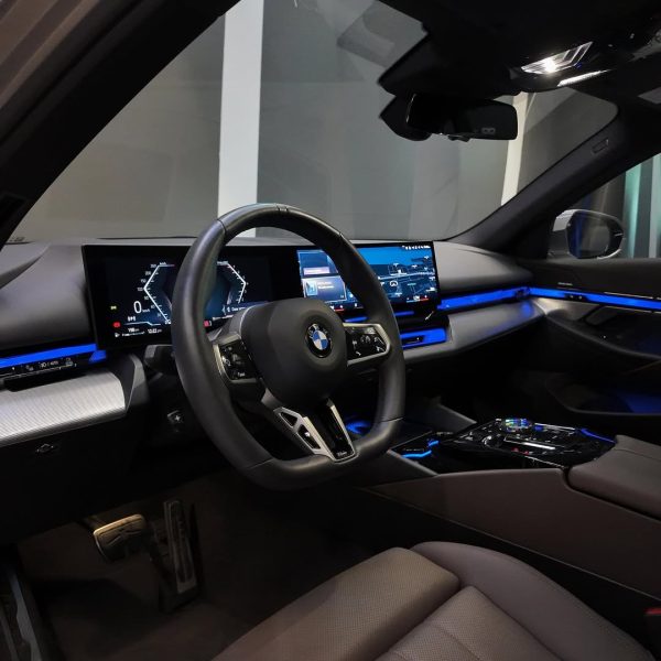 BMW 520, 2024 - Image 7