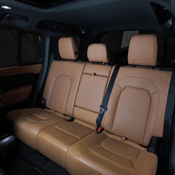 Land Rover Defender HSE, P400, 2023 - Image 8