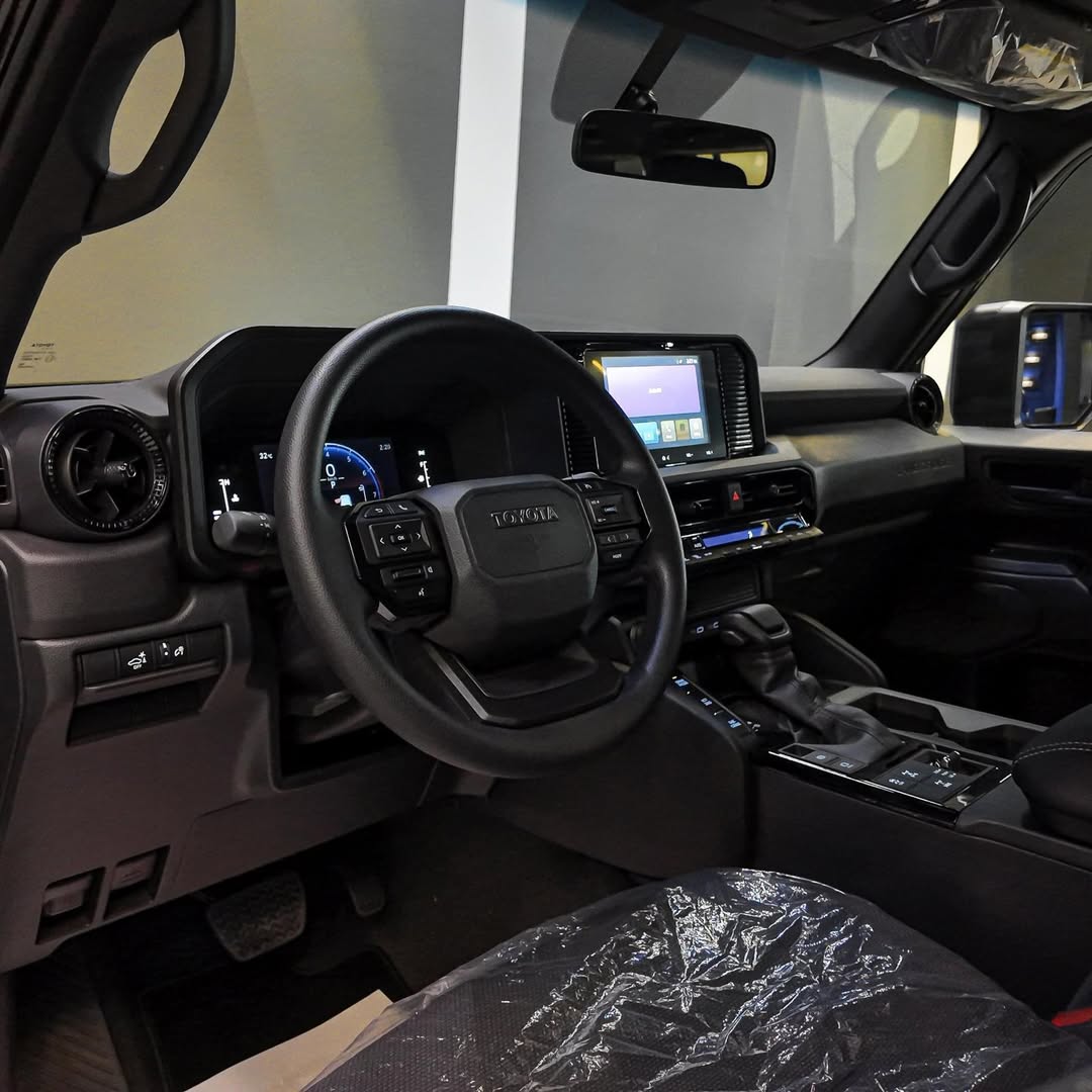 Toyota Land Cruiser Prado, UN Edition 2025 - Image 2