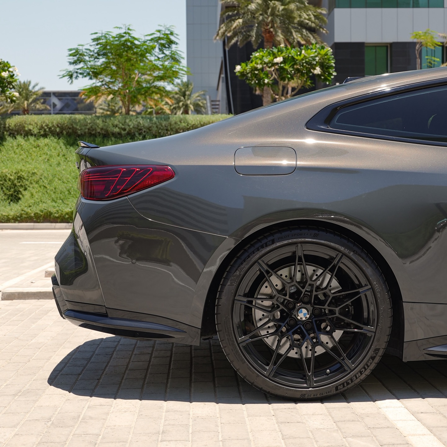 BMW M4, 2025 - Image 4